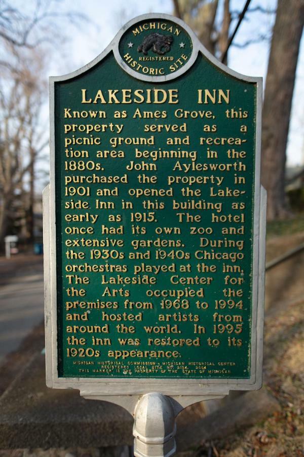 Lakeside Inn ภายนอก รูปภาพ